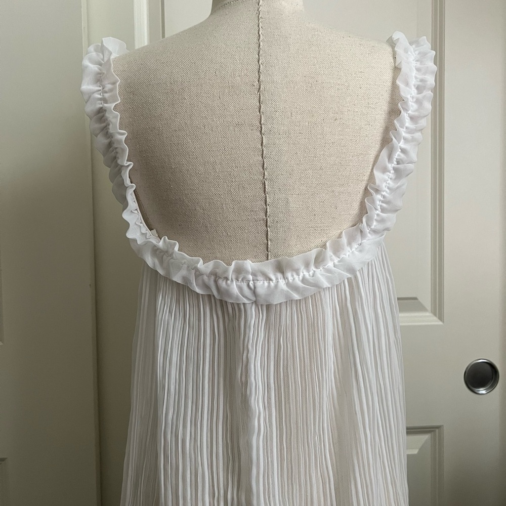 Victoria's Secret White Pleated Dress - Picture 5 of 7